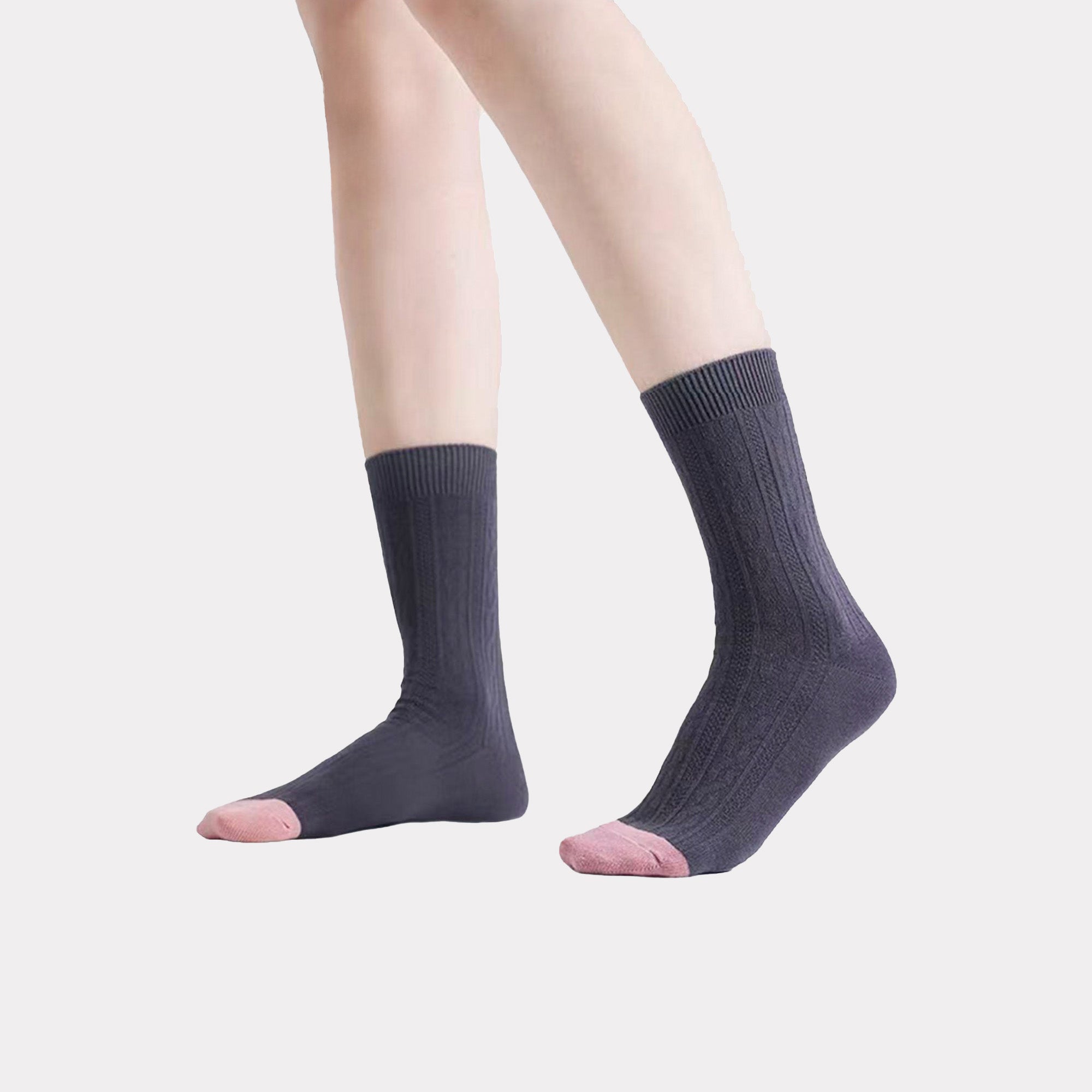 Breathable and sweat-absorbent college style mid-tube socks