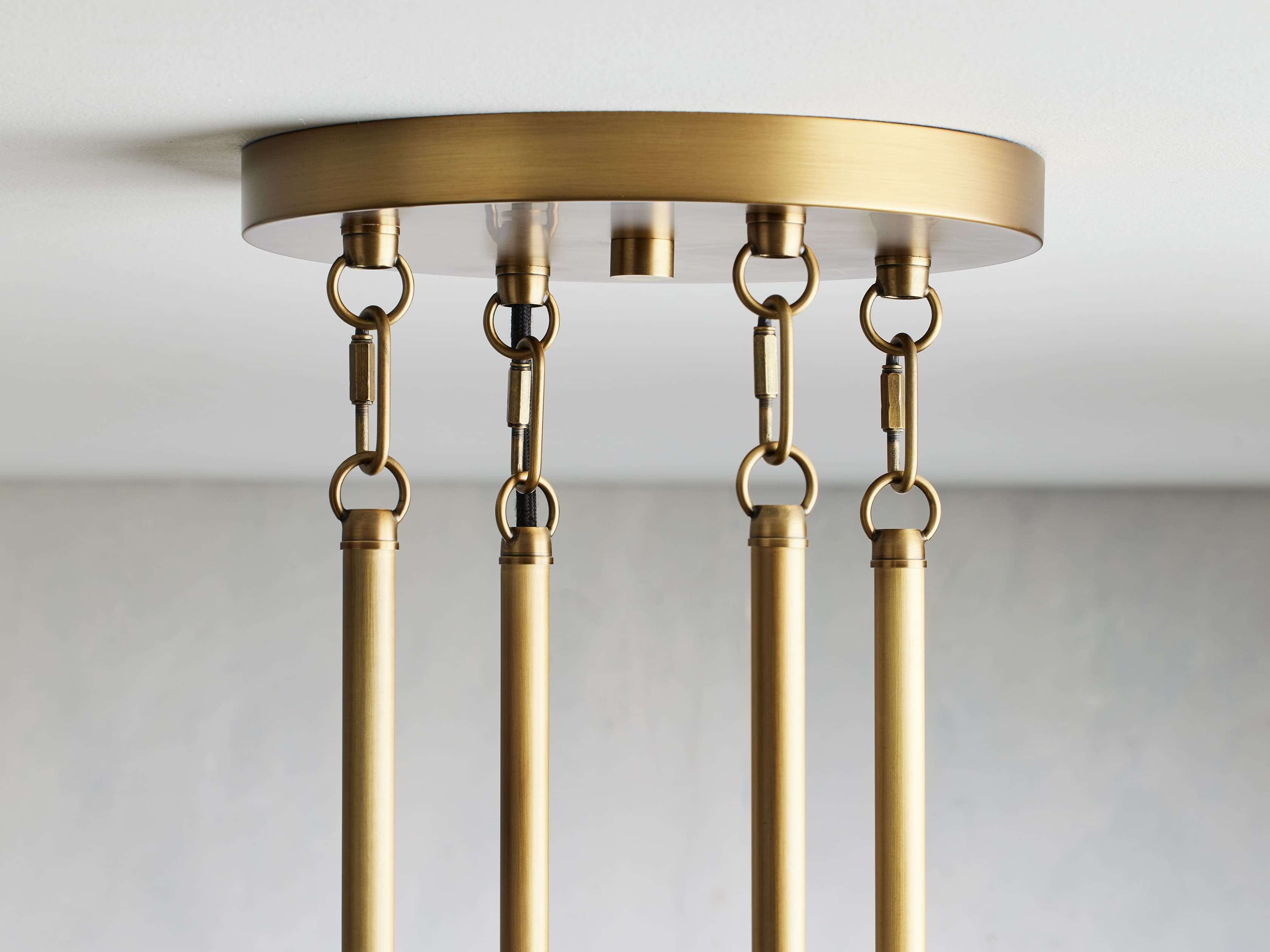 Andreas 10-Light Round Chandelier